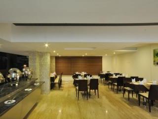 Jm Four Hotel