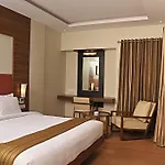 Jm Four Hotel